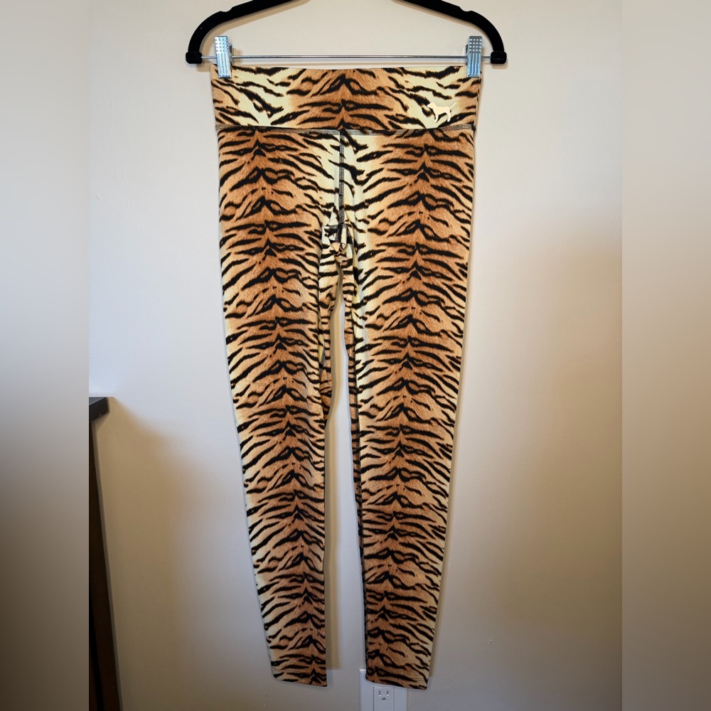 Rare PINK Victoria's Secret Tiger Print Leggings in Tan, Black